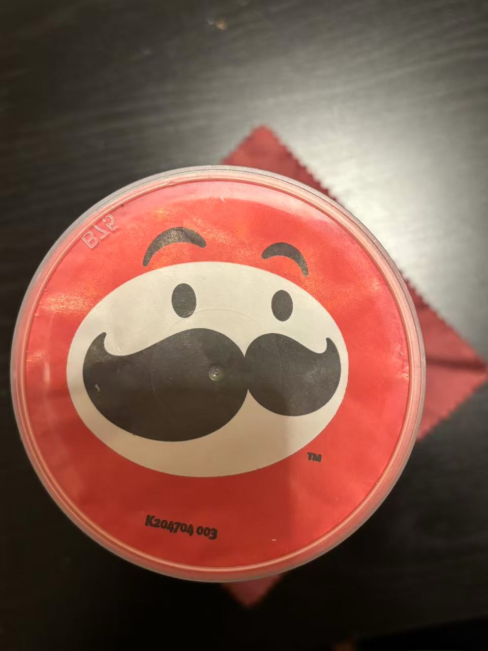 This is the top view of the potato chip box.