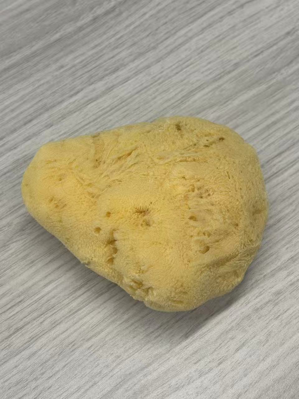 Polymer <br>
Material State: raw <br>
Material Plasticity: rigid and pliable <br>
Material Use: tools, clothing <br>
Polymers are a class of materials composed of long, repeating molecular chains, which can be synthetic or natural. Their applications are extremely diverse, ranging from flexible tools and clothing to rigid containers and components. Polymers are the ideal choice for simulating various flexible, lightweight objects.
Selecting the Polymer material in Cinema 4D enables more precise simulation of diverse surfaces—from rubber-like textures to smooth plastics—and efficiently renders non-metallic appearances.
Color: Can display any hue, ranging from fully transparent to various opaque shades, typically with uniform coloration. <br>
Rigid and pliable: Varies from highly malleable (like plastic bags) to rigid (like plastic chairs). Most everyday plastic items fall between these extremes. <br>
Surface texture: Can be smooth, matte, intentionally designed to mimic leather or wood grain, or possess a soft tactile feel.

<div class='container'><iframe class='responsive-iframe' src='https://www.youtube.com/embed/tgbNymZ7vqY'></iframe></div>