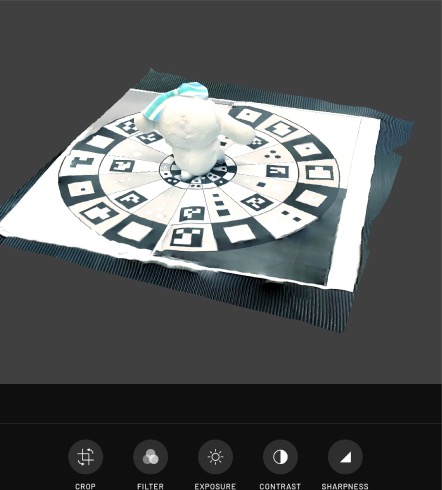 This is a demonstration of the process of scanning a 3d model.