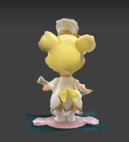 This is a demonstration of the process of scanning a 3d model.